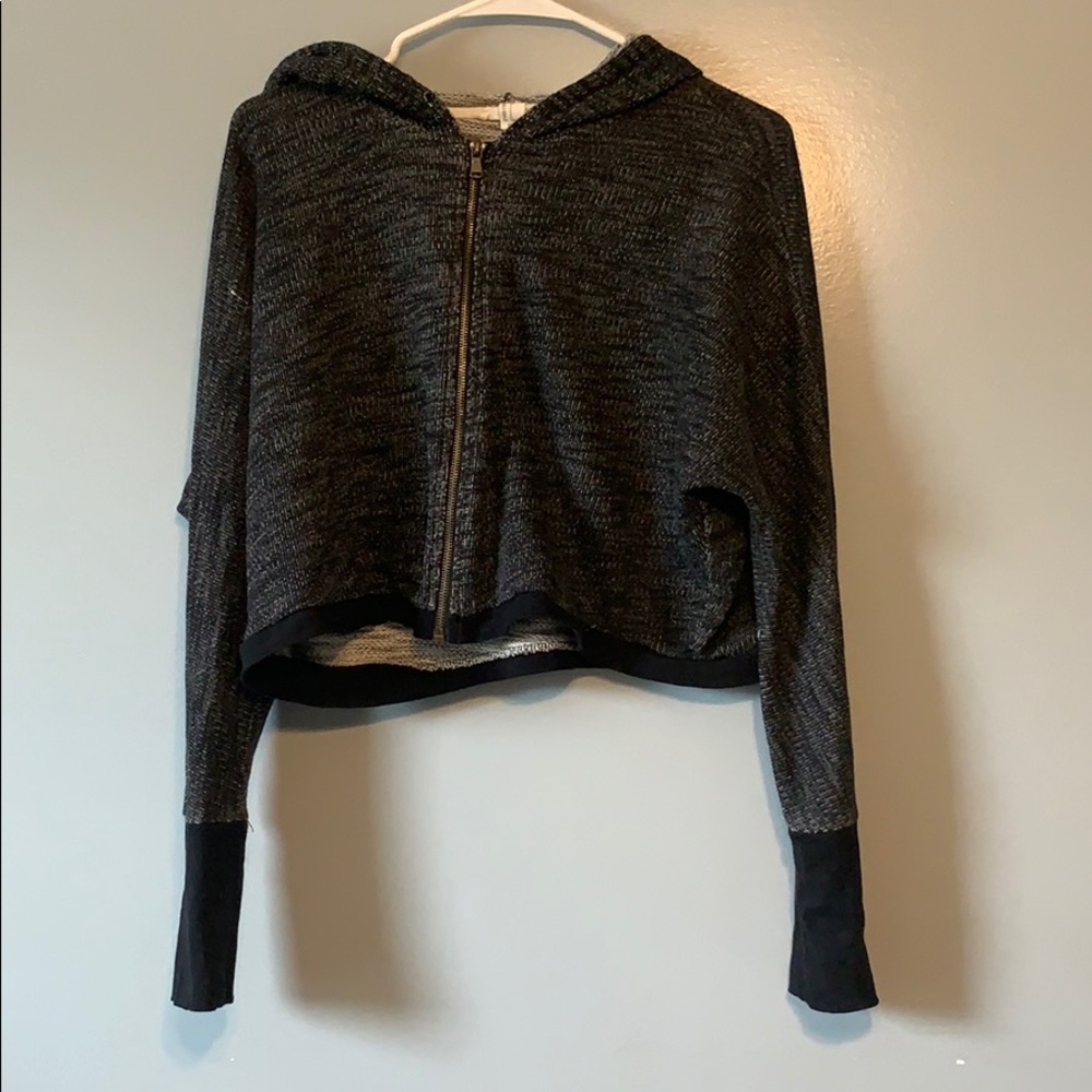 Forever 21 Cropped Black Knitted Zipped Hoodie